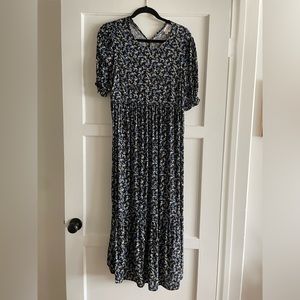 GAP floral midi woven tier maternity dress